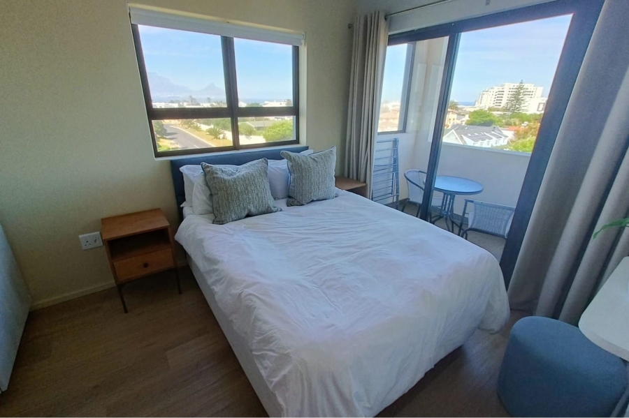 To Let 1 Bedroom Property for Rent in Waves Edge Western Cape